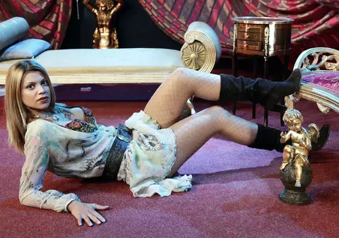 Laura Andreşan nu negociază cu personajele din cartea ei