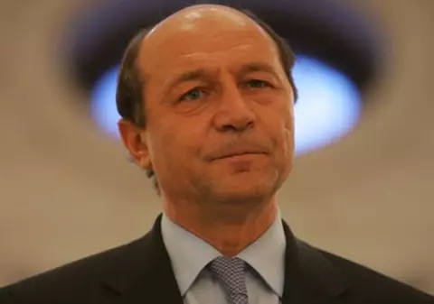 Traian Băsescu a plâns din nou în direct