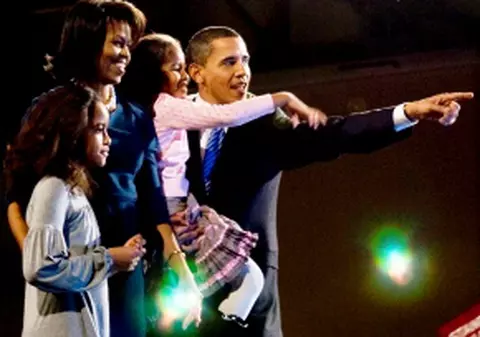 Un căţeluş fără păr, din Peru, cadou pentru fetele lui Obama 