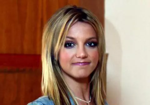 Britney s-a măritat din motive greşite