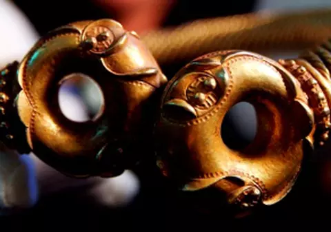 Colier rar din Epoca Fierului, expus la British Museum