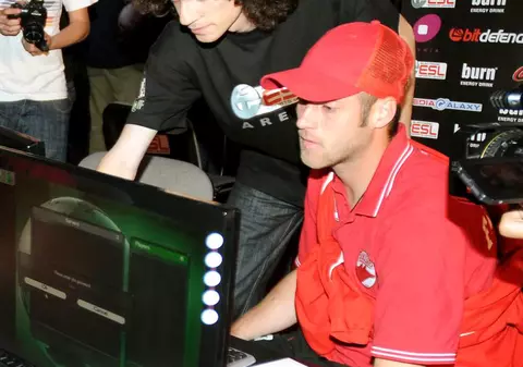 Pulhac: "De ce nu s-a spus că am cântat şi Oaia Mică"? 