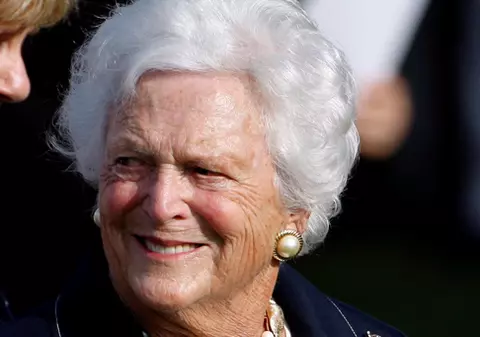 Barbara Bush a fost operată