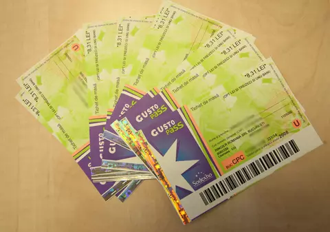 Tichetul de masă ar putea crește la 13 lei