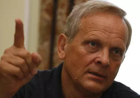 Stolojan: "PNL este prima opţiune pentru PDL"