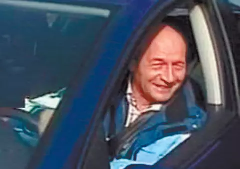 Traian Băsescu îşi ia Logan, în locul Volkswagenului