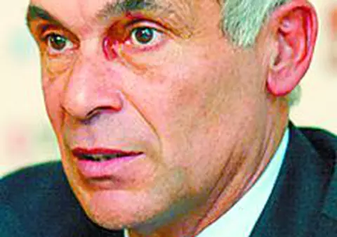 Cuper: «De la ţuica lui Adi Ilie n-am ieşit două zile din casă»