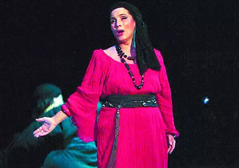 Daniela Vlădescu vine la Operetă