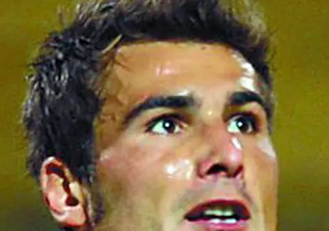 Adrian Mutu, jignit de fanii Romei