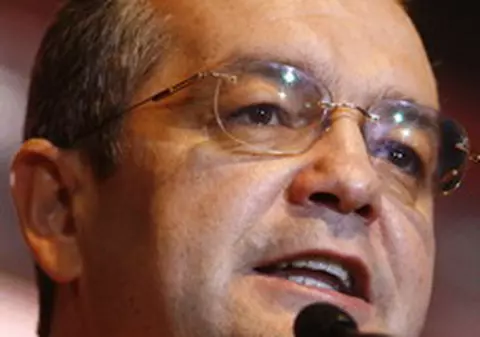 Boc: "Continuăm negocierile cu cele două partide interesate!"