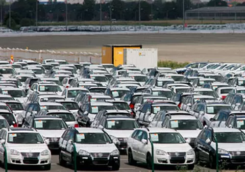 Taxa auto va fi suspendată pentru vehiculele Euro 4 ?