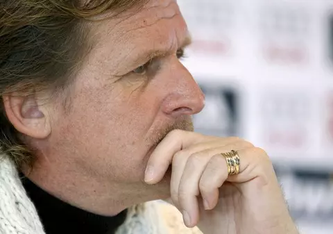 Schuster ia 4,5 milioane de euro pentru demitere 