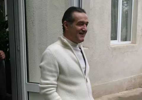 Becali: "L-am luat pe N'Doye"