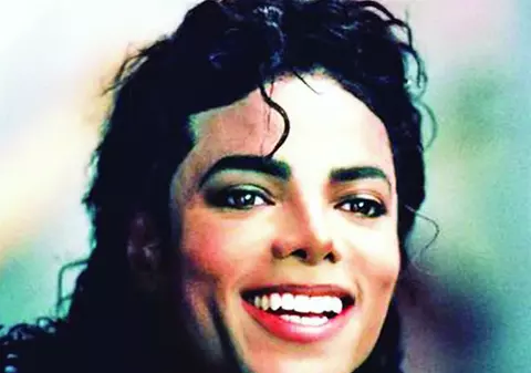 Michael Jackson e terminat!