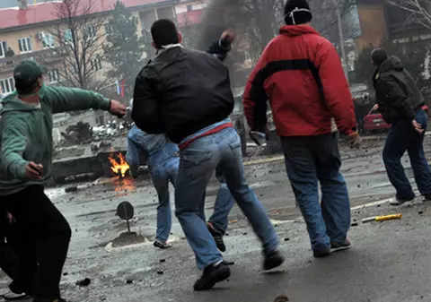 Adolescent sarb injunghiat