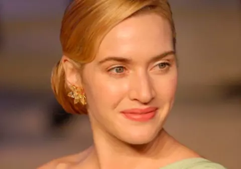 Kate Winslet urăşte să-l sărute pe Leonardo Di Caprio
