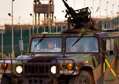 Militarul român rănit în Afganistan, operat