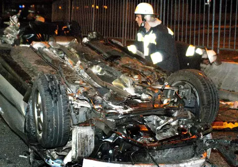 Cinci români, răniţi într-un accident în Ungaria
