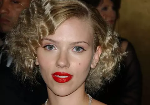 Scarlett Johansson vrea să fie patroană de bordel