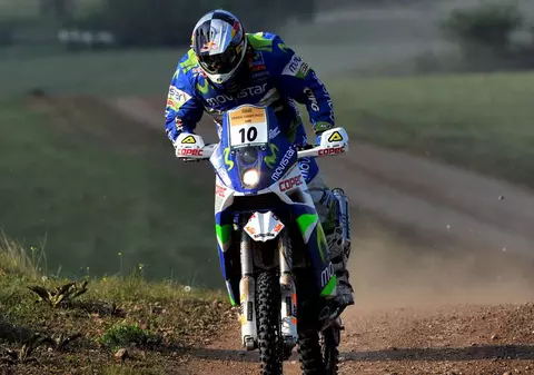A terminat etapa a 9-a a Raliului de la Dakar cu benzină primită de la un spectator