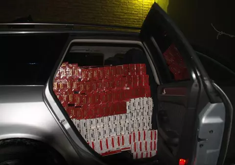 Doljeni prinşi cu 27580 de pachete de ţigări, în Mehedinţi