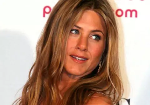Jennifer Aniston a obligat un hoţ să îi facă ordine în casă! 