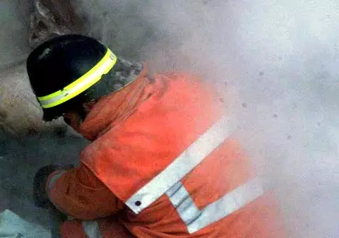 Un pompier a furat un picior de la locul accidentului