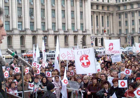 "Sanitas" ar putea relua protestele