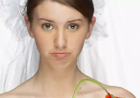 O mireasă a fost bătută la nuntă de propria soră 