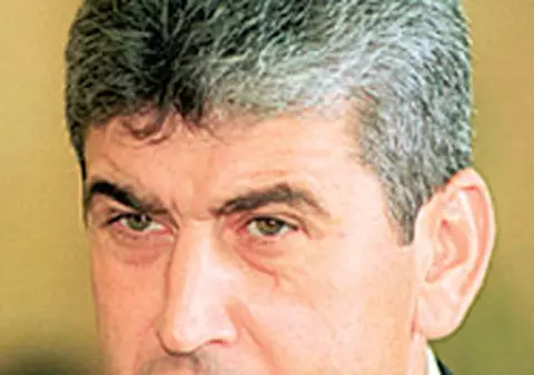 Ministrul de interne, decapitat de PSD