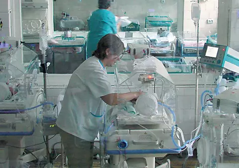 Cvadrupleţii din Cluj s-au născut la distanţă de un minut