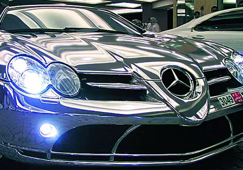 Un şeic şi-a făcut «Merţan» din aur alb!!!