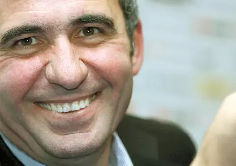 Hagi, dorit în Iran!