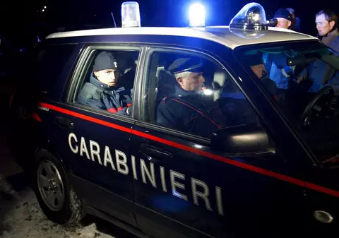 Nebunia continuă: un bar al unor români, atacat de italieni