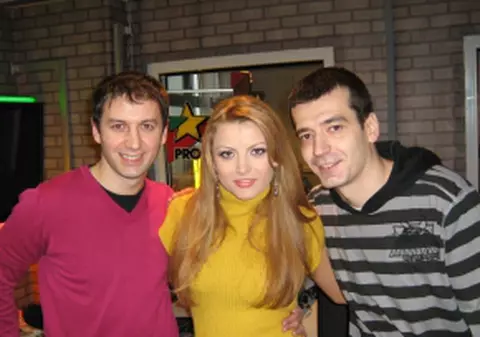 Elena Gheorghe i-a cântat lui Hagi, în direct, la ProFM