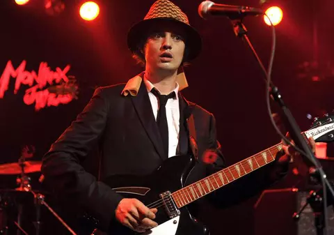 Pete Doherty se plânge că are casa bântuită