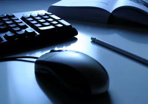 S-a bătut singur ca să-şi ia liber de la serviciu