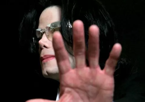 Michael Jackson rămâne fără carne 