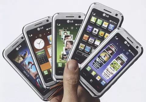 Cinci tendinţe pentru telefoanele mobile din 2009