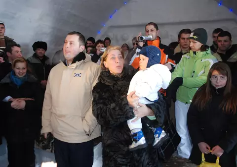 Foto: Botezat în Biserica de Gheaţă 
