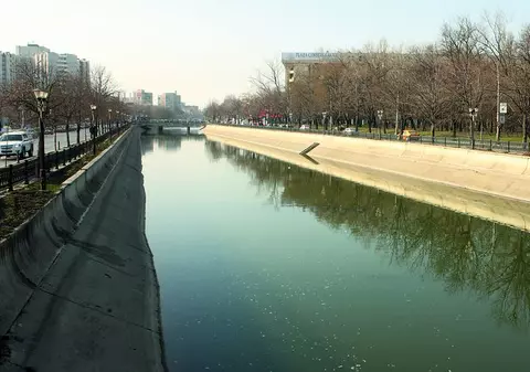 Ne vom plimba cu gondola pe Dâmboviţa?