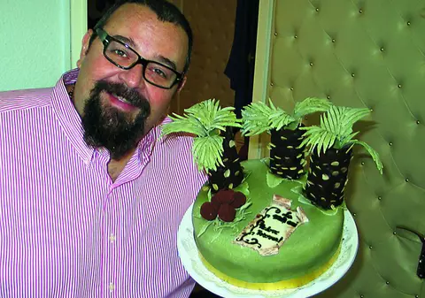 Tort cu palmieri pentru Piedone