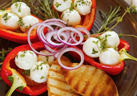 Brânza dă savoare mâncării