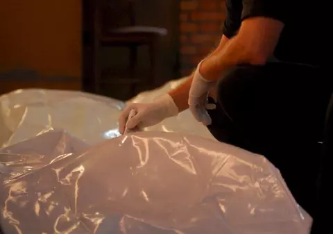 Pet shop alimentat cu carne de om