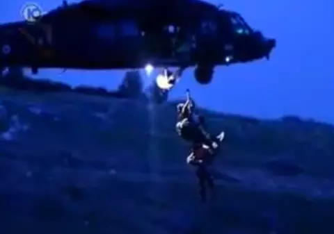 Video / Ucis, accidental,  de cei care trebuiau să-l salveze