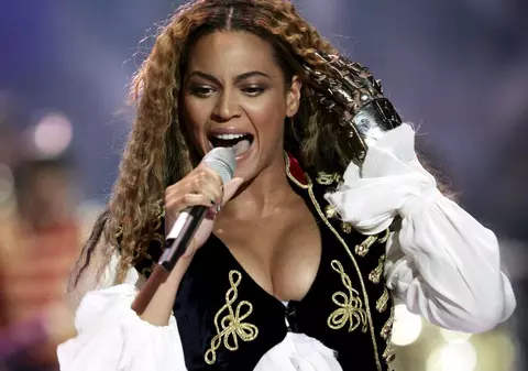 Cei care o ascultă pe Beyonce au coeficientul de inteligenţă scăzut