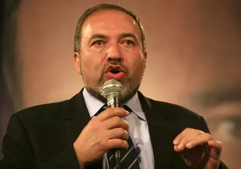 Viitorul ministru israelian de externe vorbeşte româna perfect