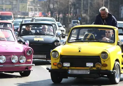 Păzea, trec Trăbănţelele!