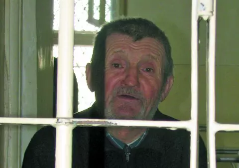 «Băsescu e ultima mea speranţă»