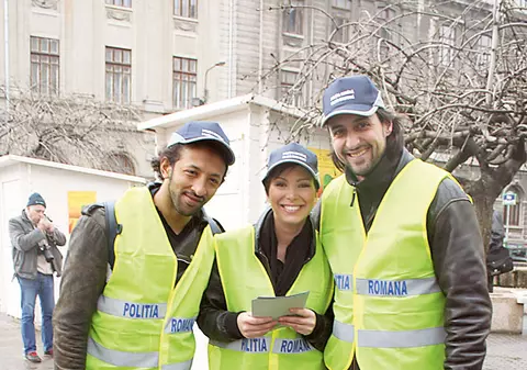 Vedetele au fost poliţişti pentru o zi